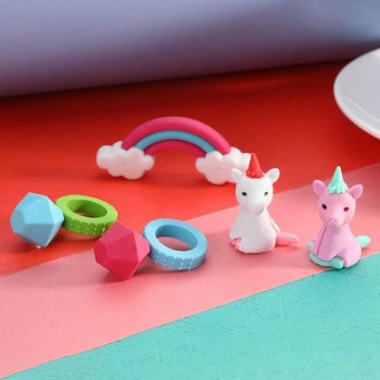 Caixinha com 5pçs Borracha Escolar Simulação Unicornio