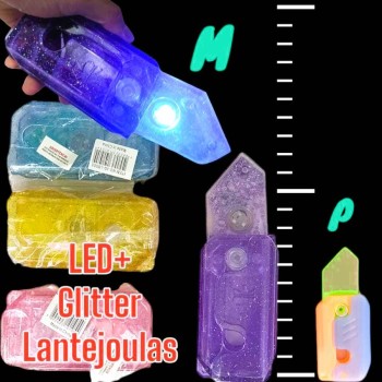 Medio 19CM Faca De Cenoura LED + glitter NA LIQUIDO De Descompressão Led Ascende 3D Brinquedo Pequeno Impressão Legal